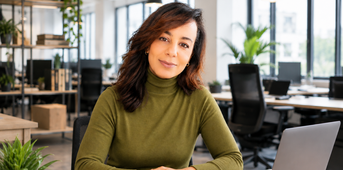 Être commerciale chez IENA : Nisrine raconte son parcours et son expérience